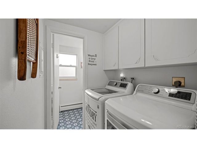 17 Clover Cir, Colorado Springs, CO 80906