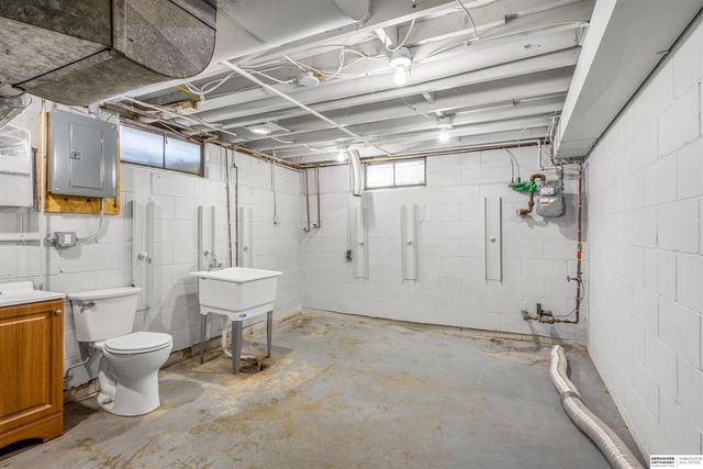 5230 Ervin Street, Lincoln, NE 68504