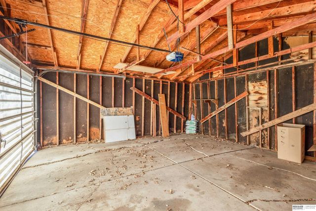 5230 Ervin Street, Lincoln, NE 68504