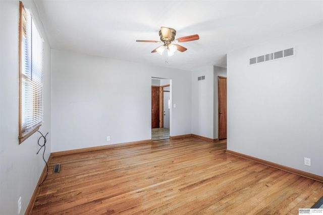 5230 Ervin Street, Lincoln, NE 68504