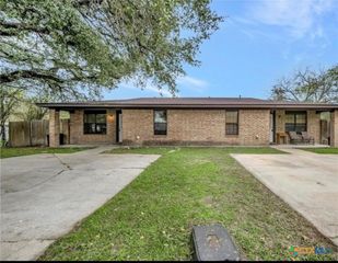 705/707 S Main Street, Lampasas, TX 76550