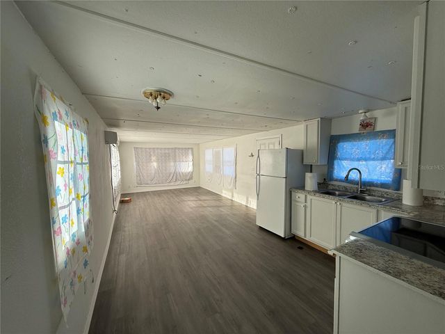 34944 3RD AVENUE, Leesburg, FL 34788