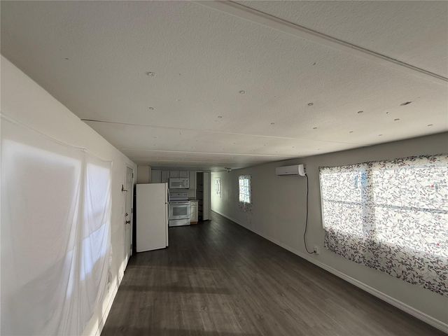 34944 3RD AVENUE, Leesburg, FL 34788