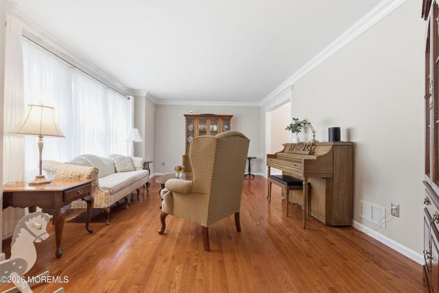 6 Davids Lane, Howell, NJ 07731