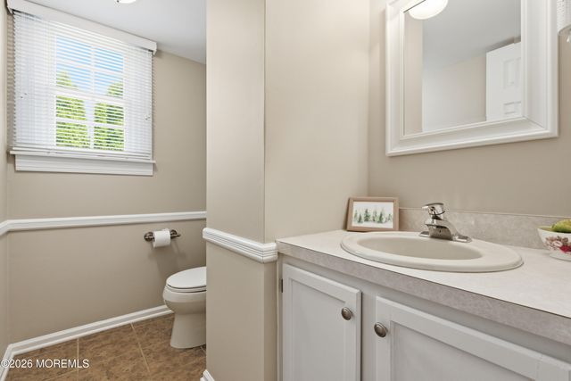 6 Davids Lane, Howell, NJ 07731