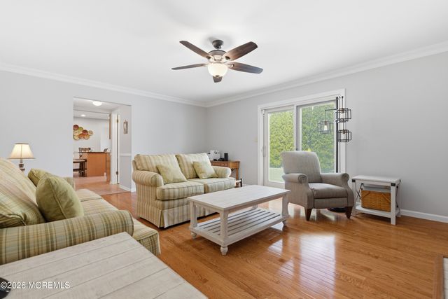 6 Davids Lane, Howell, NJ 07731