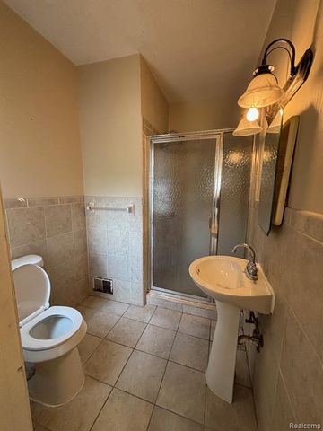 99 Clinton Street 99, Mount Clemens, MI 48043