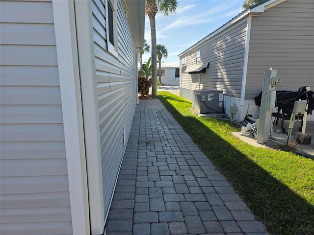 6475 SE 51st St, Okeechobee, FL 34974