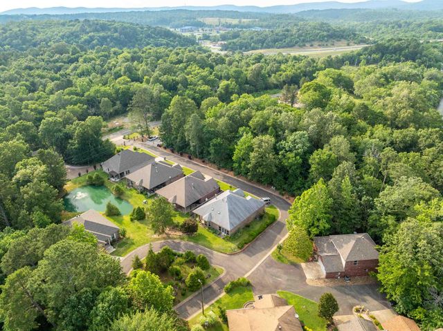 197 Catherine Heights Rd, Hot Springs, AR 71901