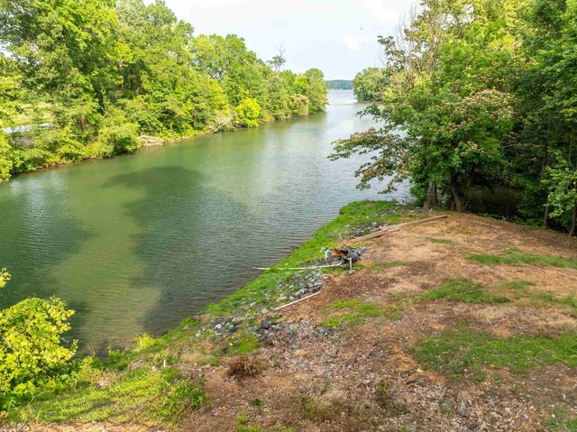 197 Catherine Heights Rd, Hot Springs, AR 71901