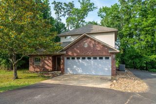 197 Catherine Heights Rd, Hot Springs, AR 71901