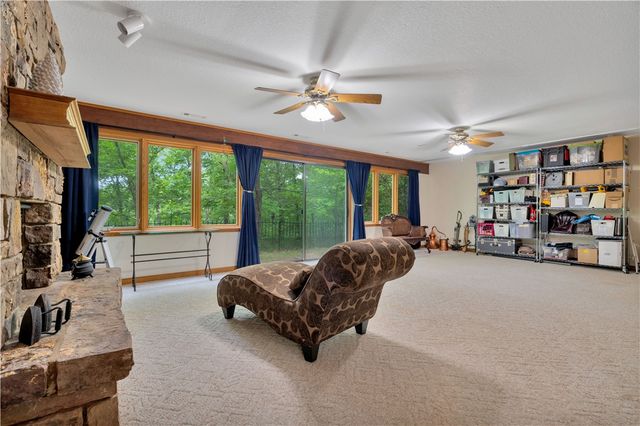 1524 N Hunter Drive, Fayetteville, AR 72701