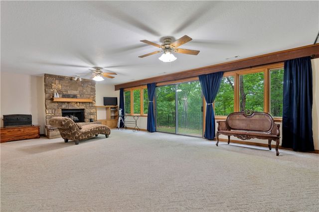 1524 N Hunter Drive, Fayetteville, AR 72701