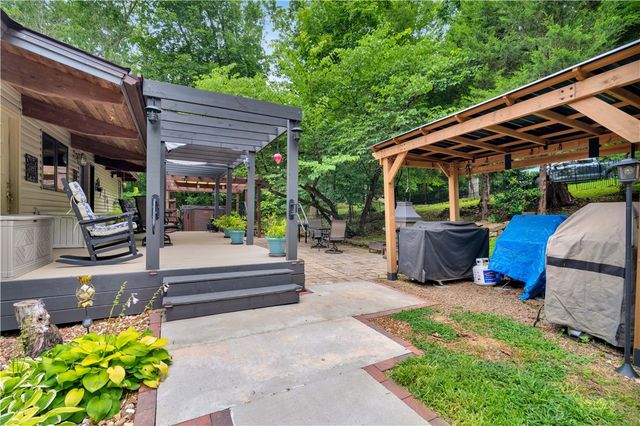1524 N Hunter Drive, Fayetteville, AR 72701