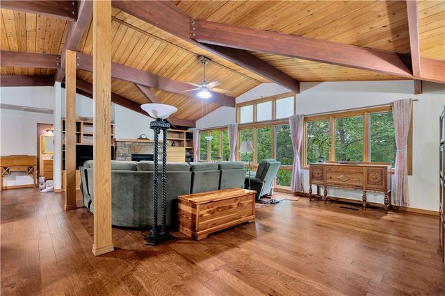 1524 N Hunter Drive, Fayetteville, AR 72701