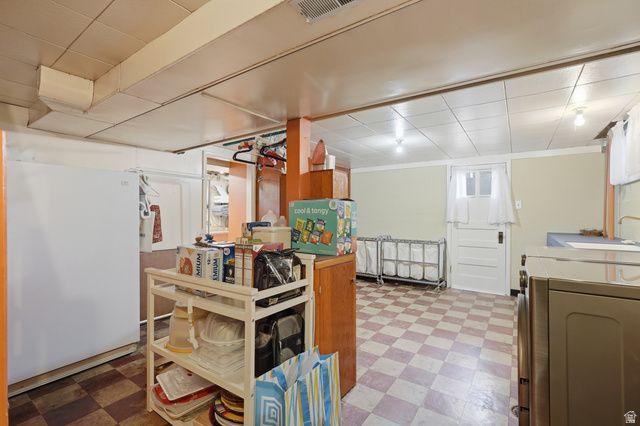 7576 S JEFFERSON ST, Midvale, UT 84047