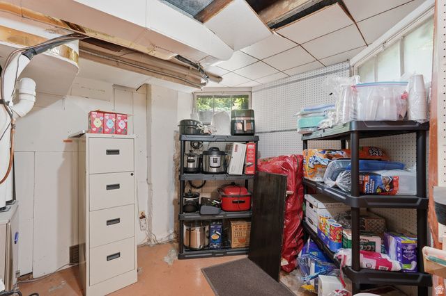 7576 S JEFFERSON ST, Midvale, UT 84047
