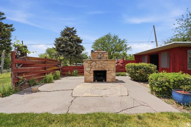 7576 S JEFFERSON ST, Midvale, UT 84047