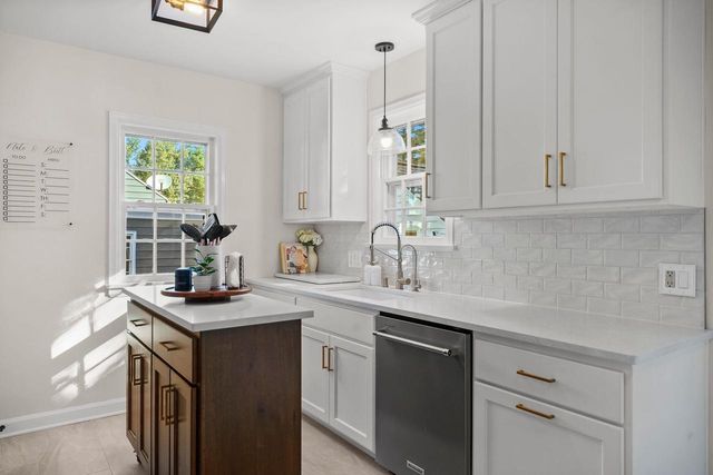 821 N Fair Oaks Avenue, Madison, WI 53714