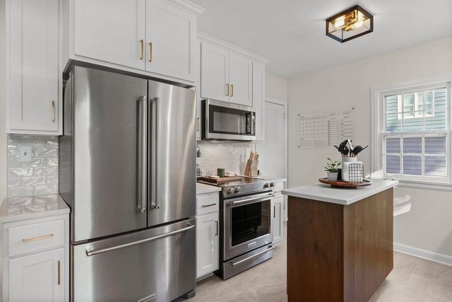 821 N Fair Oaks Avenue, Madison, WI 53714