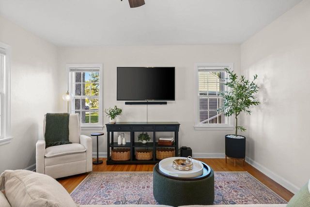 821 N Fair Oaks Avenue, Madison, WI 53714