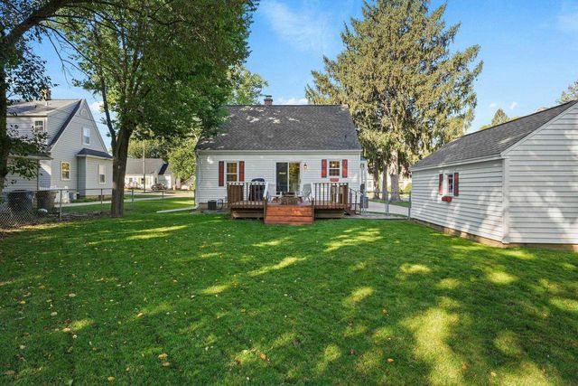 821 N Fair Oaks Avenue, Madison, WI 53714