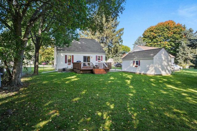 821 N Fair Oaks Avenue, Madison, WI 53714