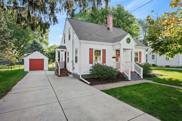 821 N Fair Oaks Avenue, Madison, WI 53714