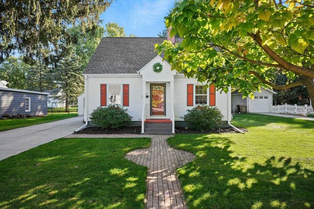821 N Fair Oaks Avenue, Madison, WI 53714
