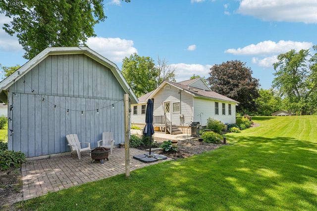 7533 337th AVENUE, Burlington, WI 53105