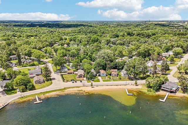 7533 337th AVENUE, Burlington, WI 53105