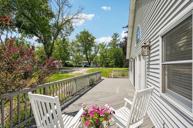 7533 337th AVENUE, Burlington, WI 53105