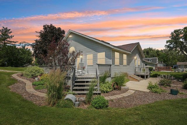 7533 337th AVENUE, Burlington, WI 53105