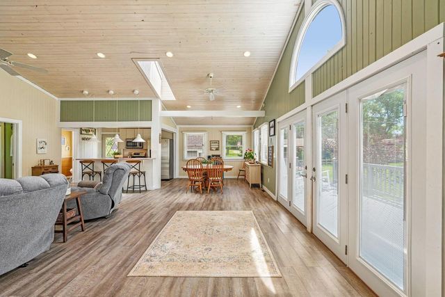 7533 337th AVENUE, Burlington, WI 53105
