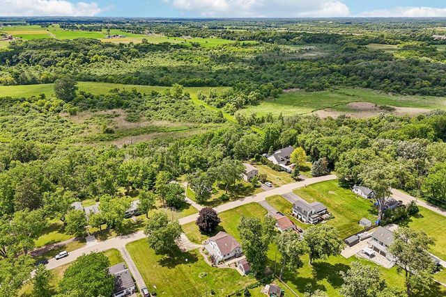 7533 337th AVENUE, Burlington, WI 53105