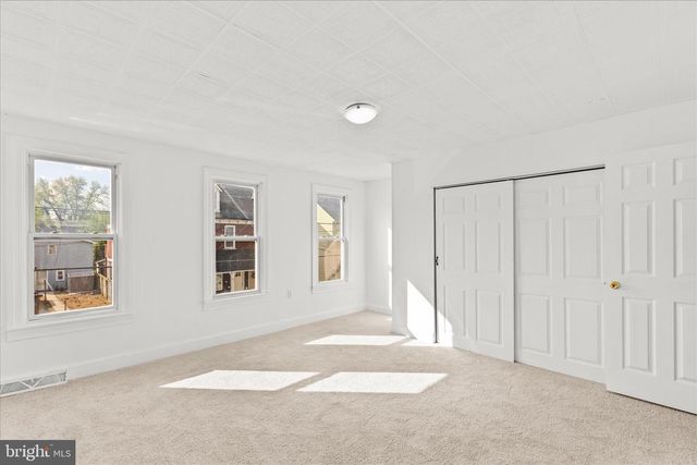 637 W COLLEGE AVE, York, PA 17401