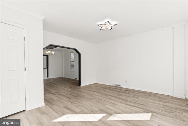 637 W COLLEGE AVE, York, PA 17401