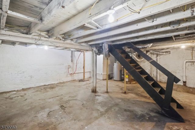 98 S DEVINE ST, Newark City, NJ 07106