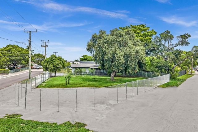 628 NW 22nd Road, Fort Lauderdale, FL 33311