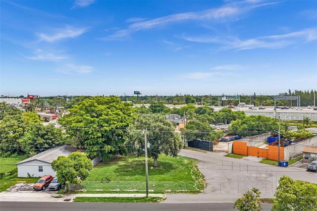 628 NW 22nd Road, Fort Lauderdale, FL 33311