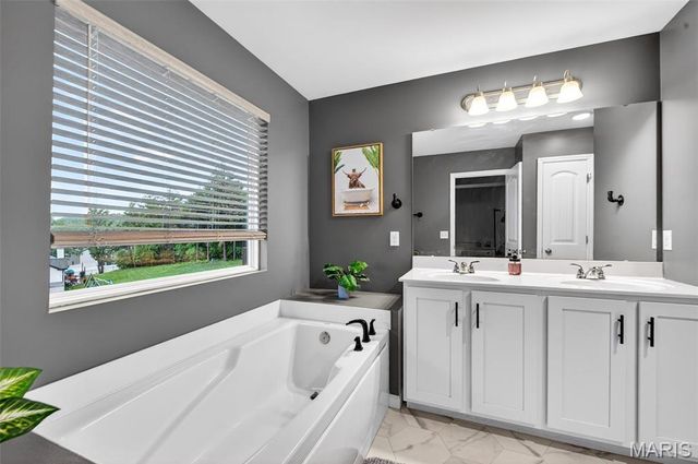 245 Auburn Ridge Drive, Troy, MO 63379