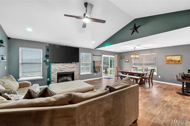 245 Auburn Ridge Drive, Troy, MO 63379