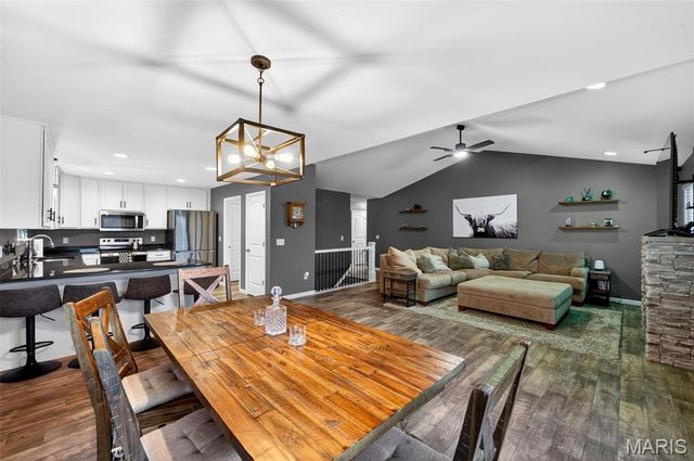 245 Auburn Ridge Drive, Troy, MO 63379