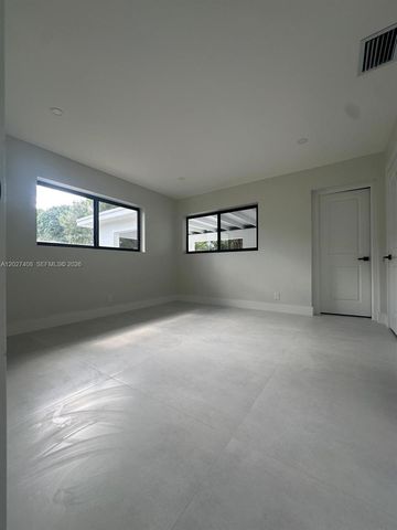 810 Wyoming Avenue, Fort Lauderdale, FL 33312
