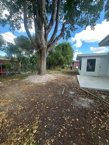 810 Wyoming Avenue, Fort Lauderdale, FL 33312