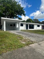 810 Wyoming Avenue, Fort Lauderdale, FL 33312