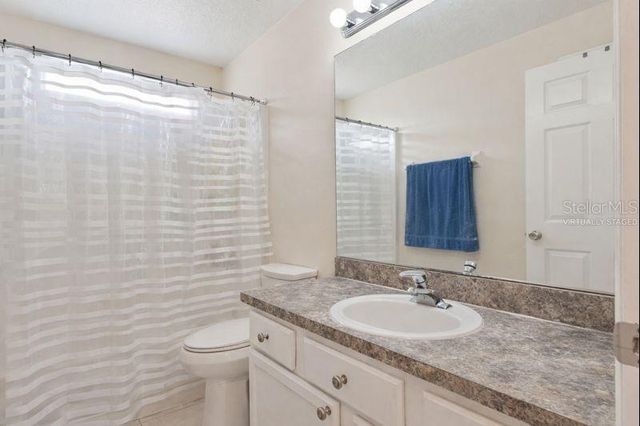 1019 LAKE BERKLEY DRIVE, Kissimmee, FL 34746