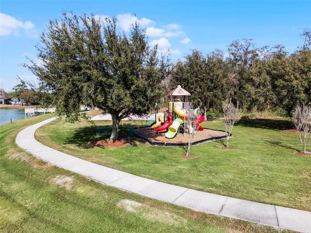 1019 LAKE BERKLEY DRIVE, Kissimmee, FL 34746