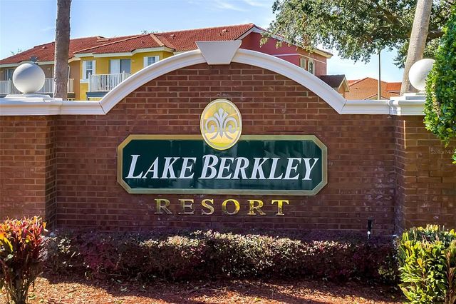 1019 LAKE BERKLEY DRIVE, Kissimmee, FL 34746