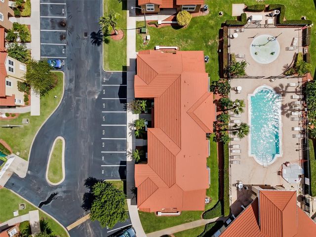 1019 LAKE BERKLEY DRIVE, Kissimmee, FL 34746